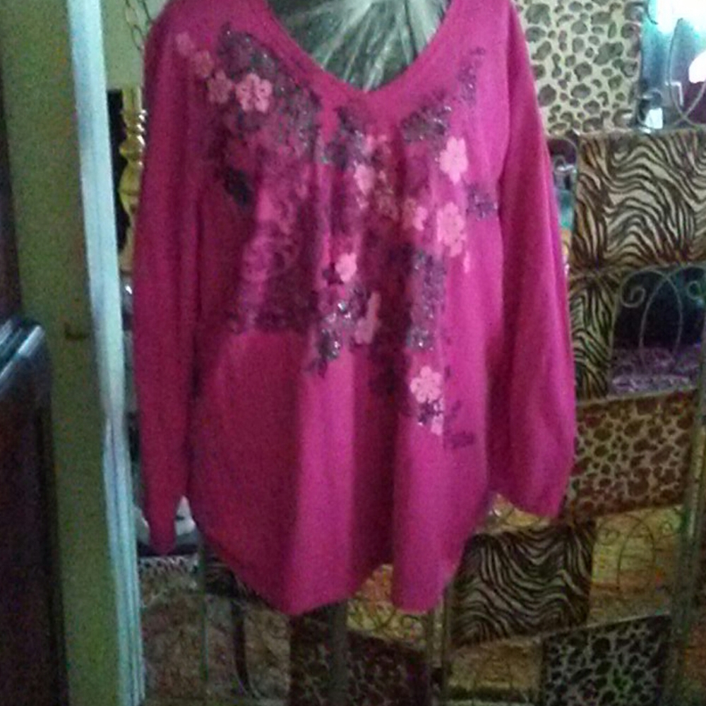 🆕 large ladies top